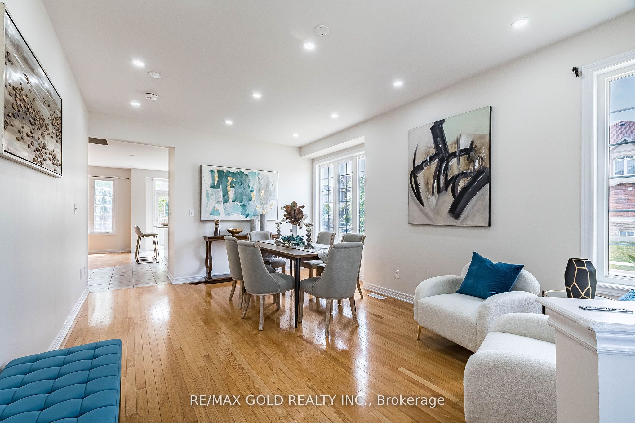 434 Sunny Meadow Boulevard Property Photo 3