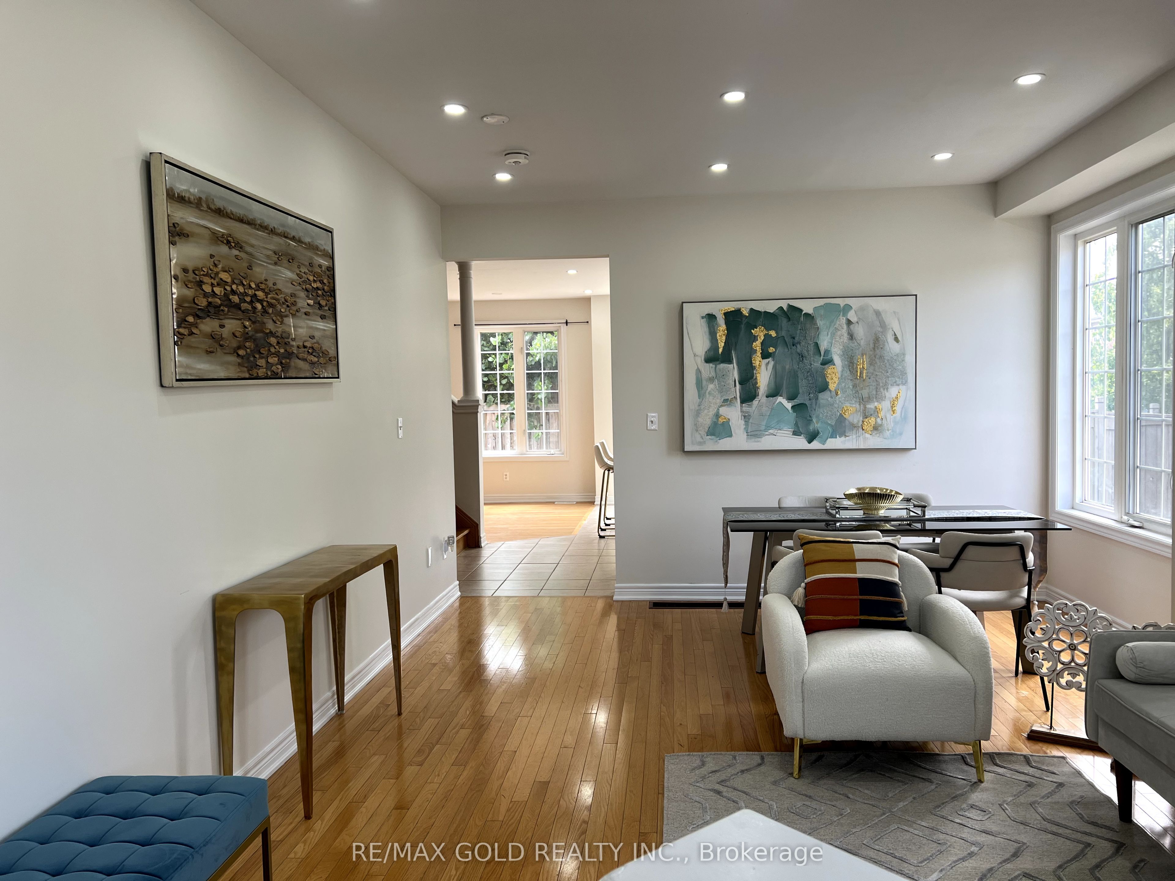 434 Sunny Meadow Boulevard Property Photo 4