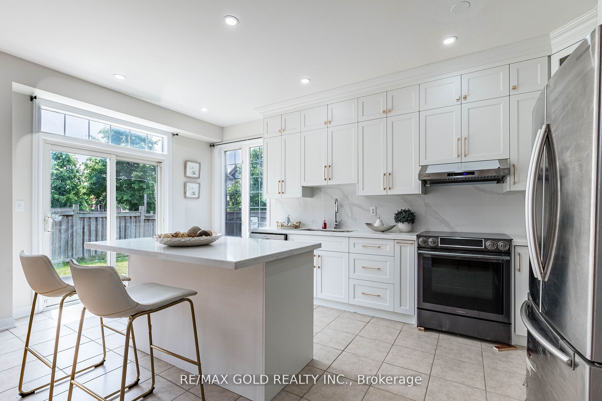 434 Sunny Meadow Boulevard Property Photo 5