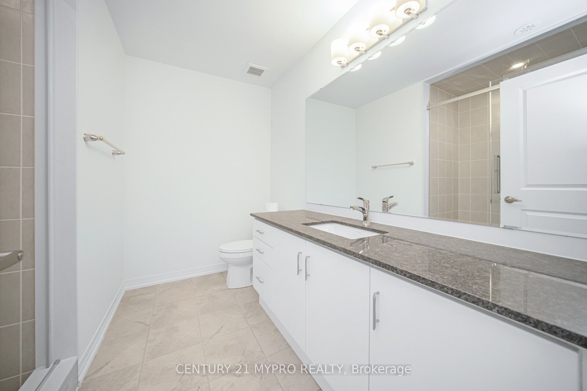 41 Moosehead Drive Property Photo 18
