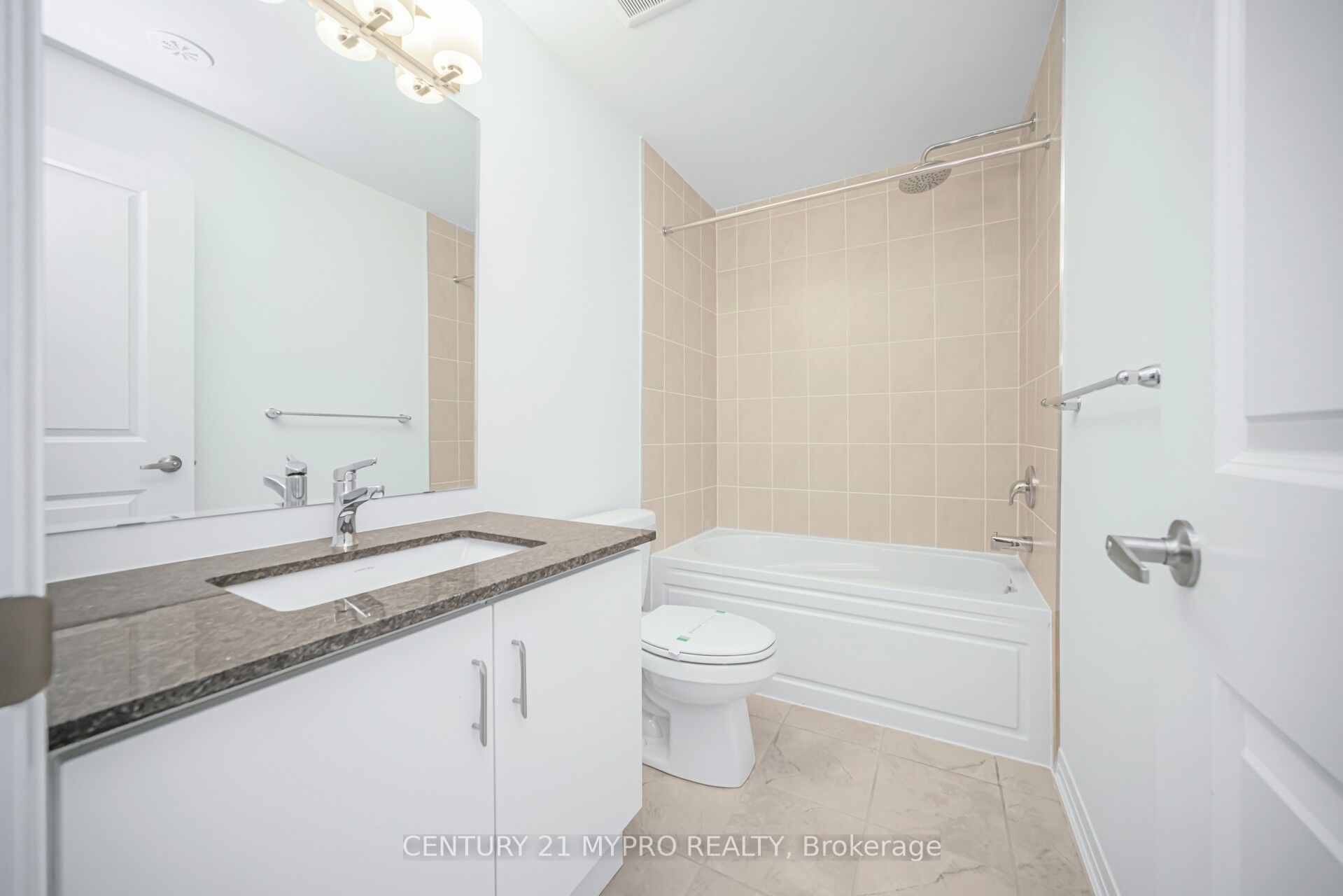 41 Moosehead Drive Property Photo 40