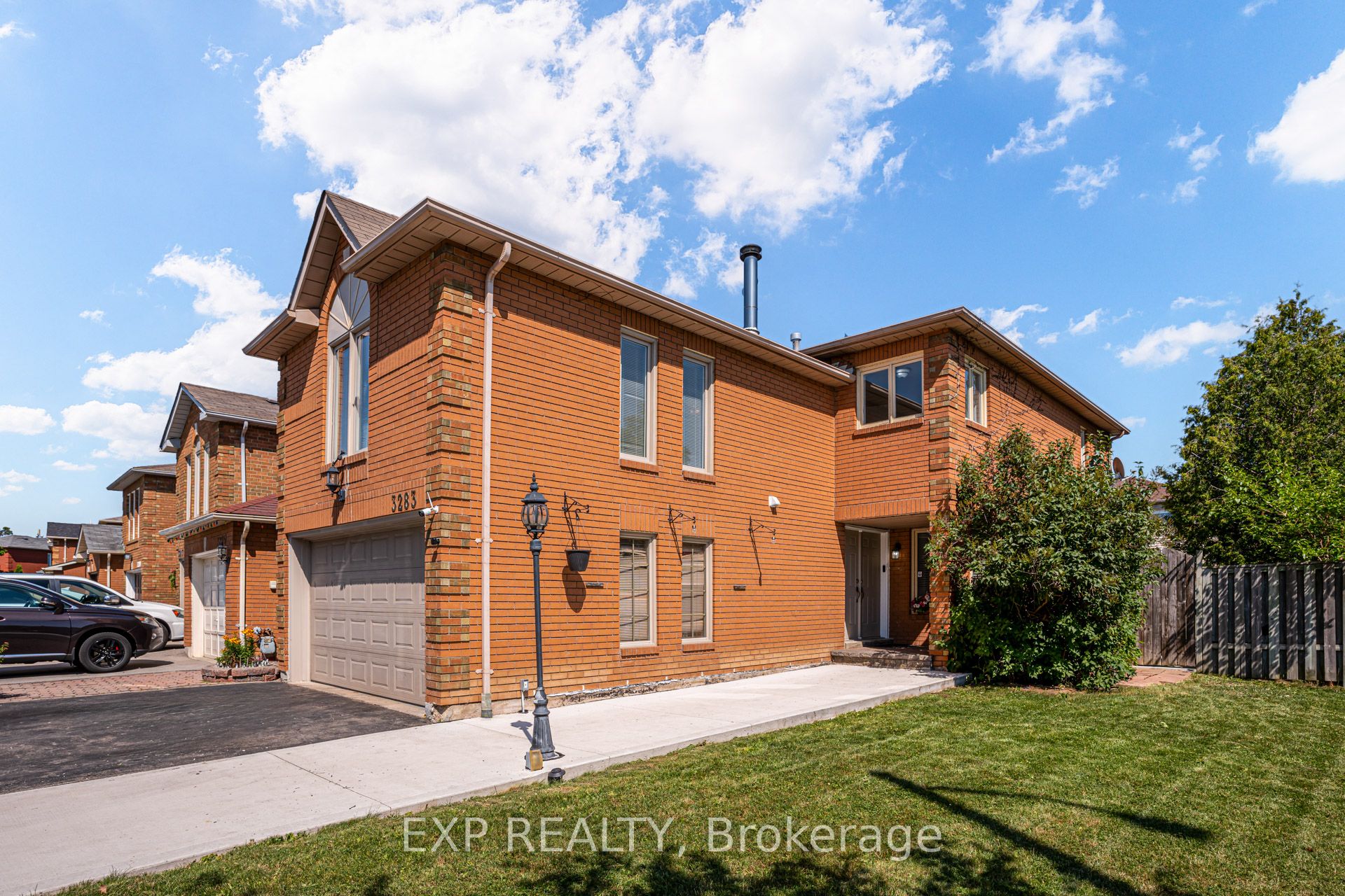 3283 Bobwhite Mews Property Photo 1