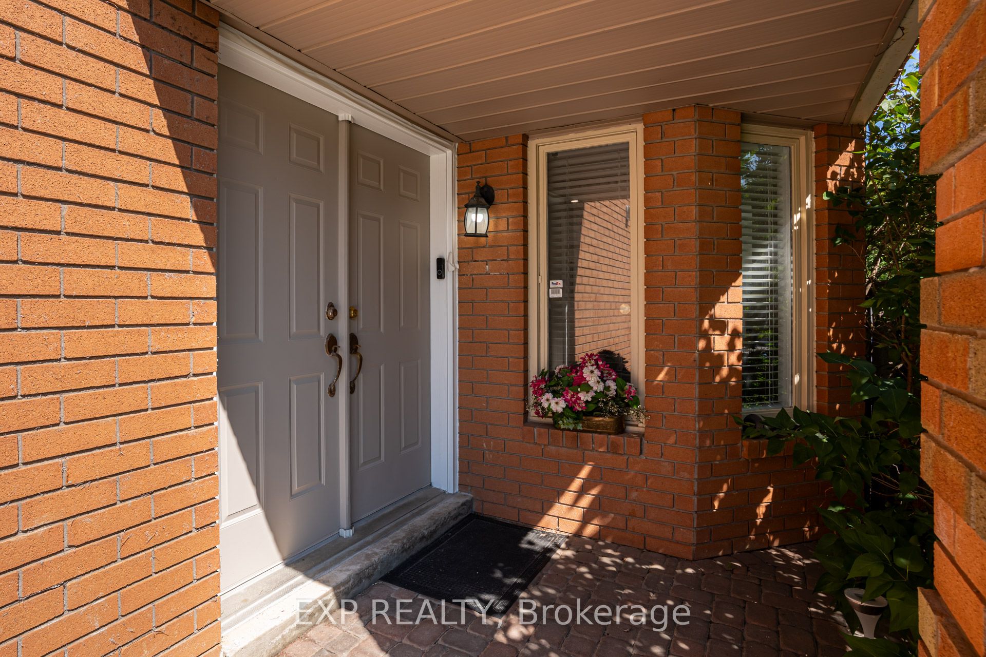 3283 Bobwhite Mews Property Photo 3