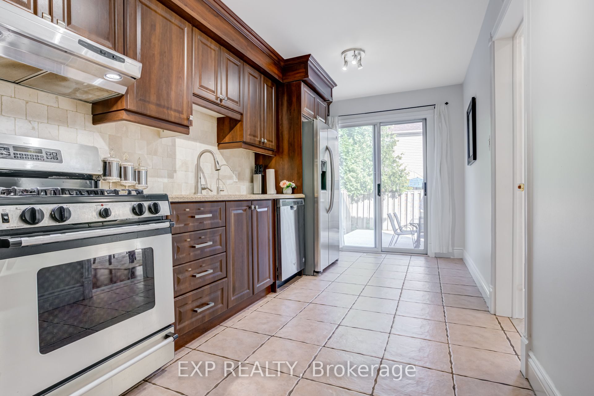 3283 Bobwhite Mews Property Photo 11