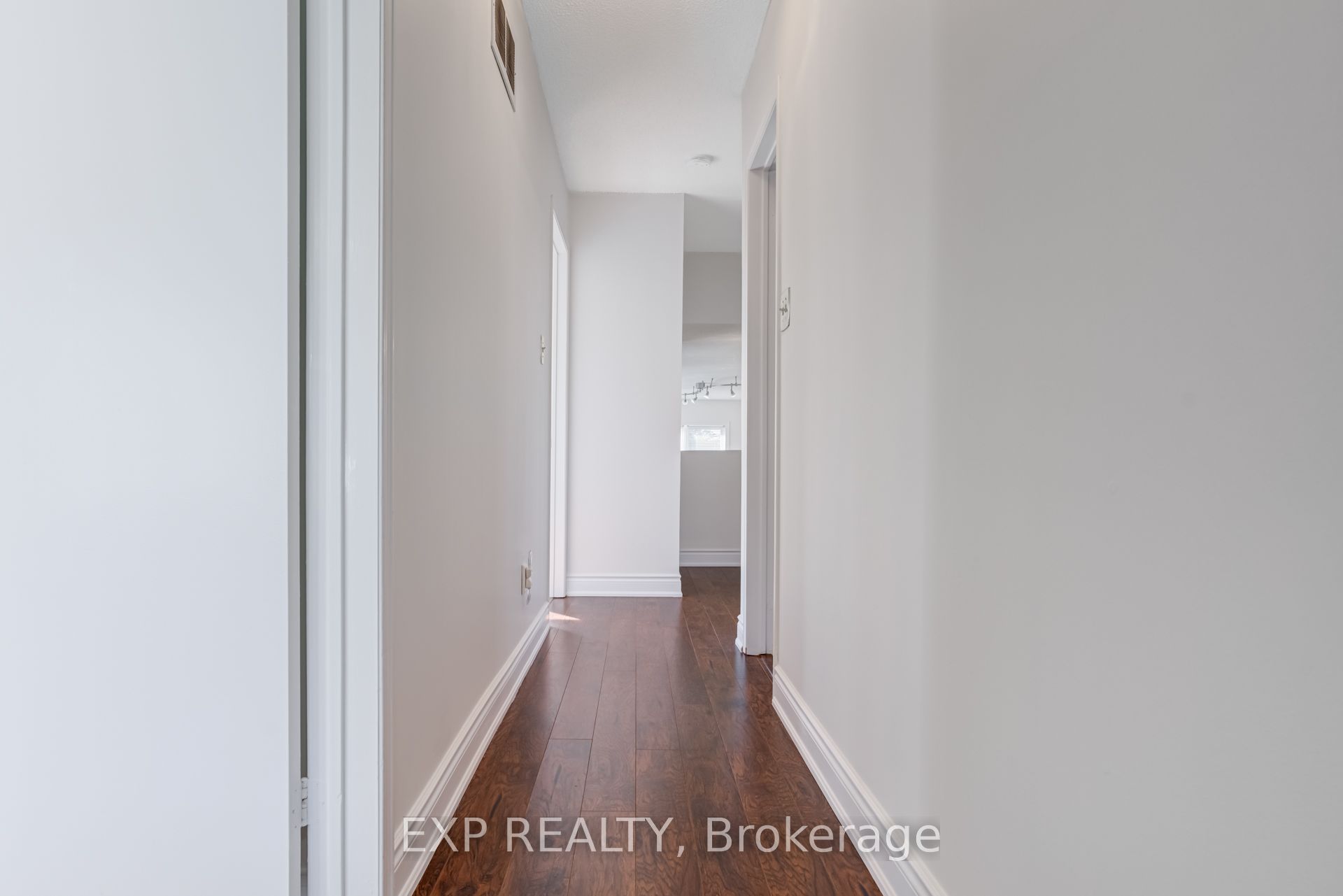 3283 Bobwhite Mews Property Photo 20