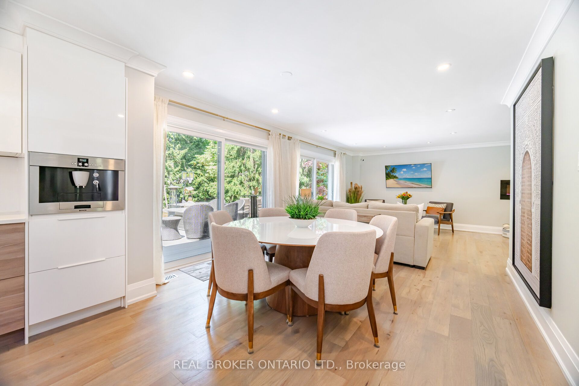 2361 Carrington Place Property Photo 14