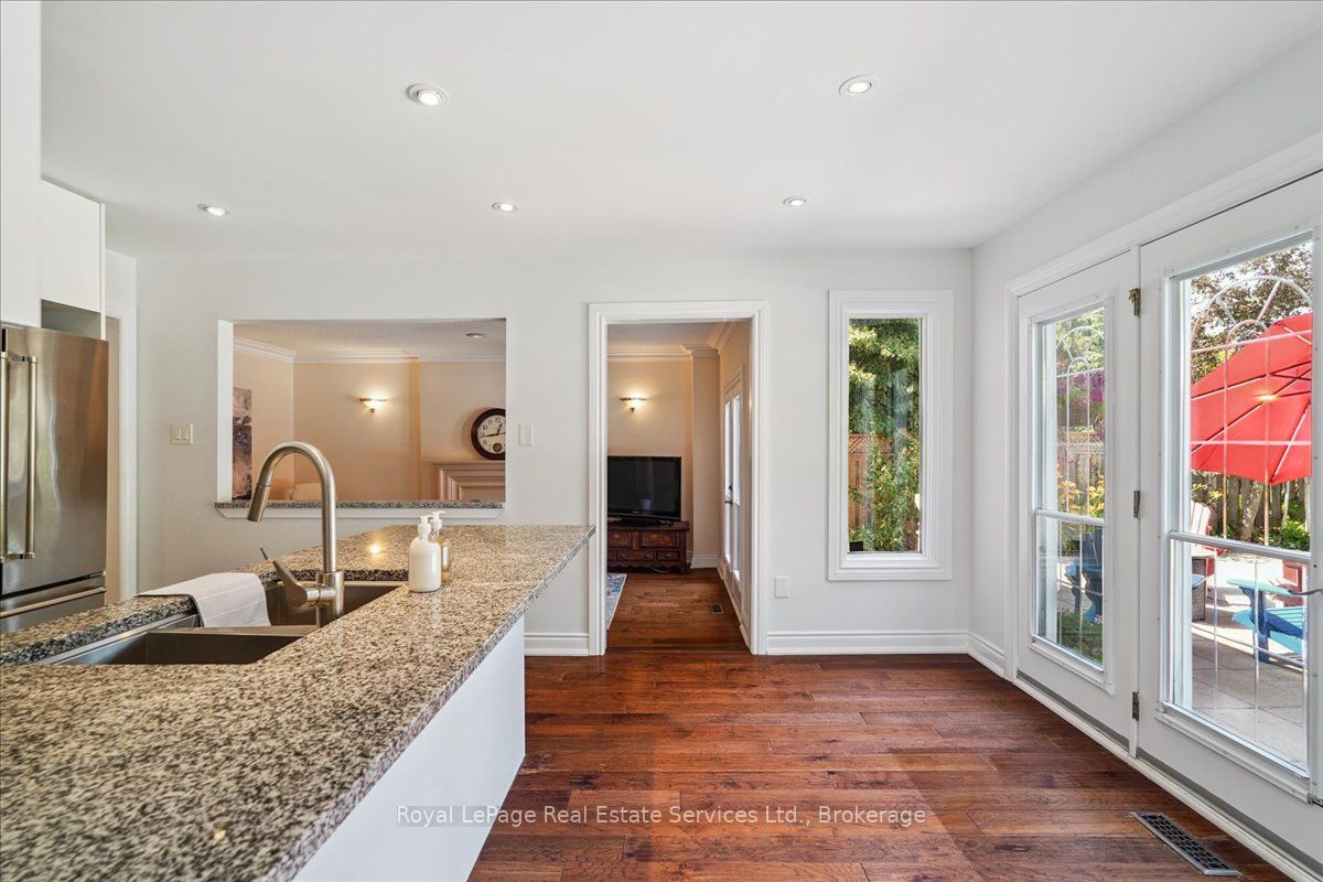 471 Deerhurst Drive Property Photo 10