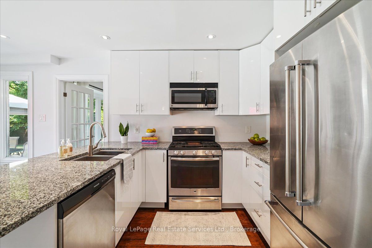 471 Deerhurst Drive Property Photo 12