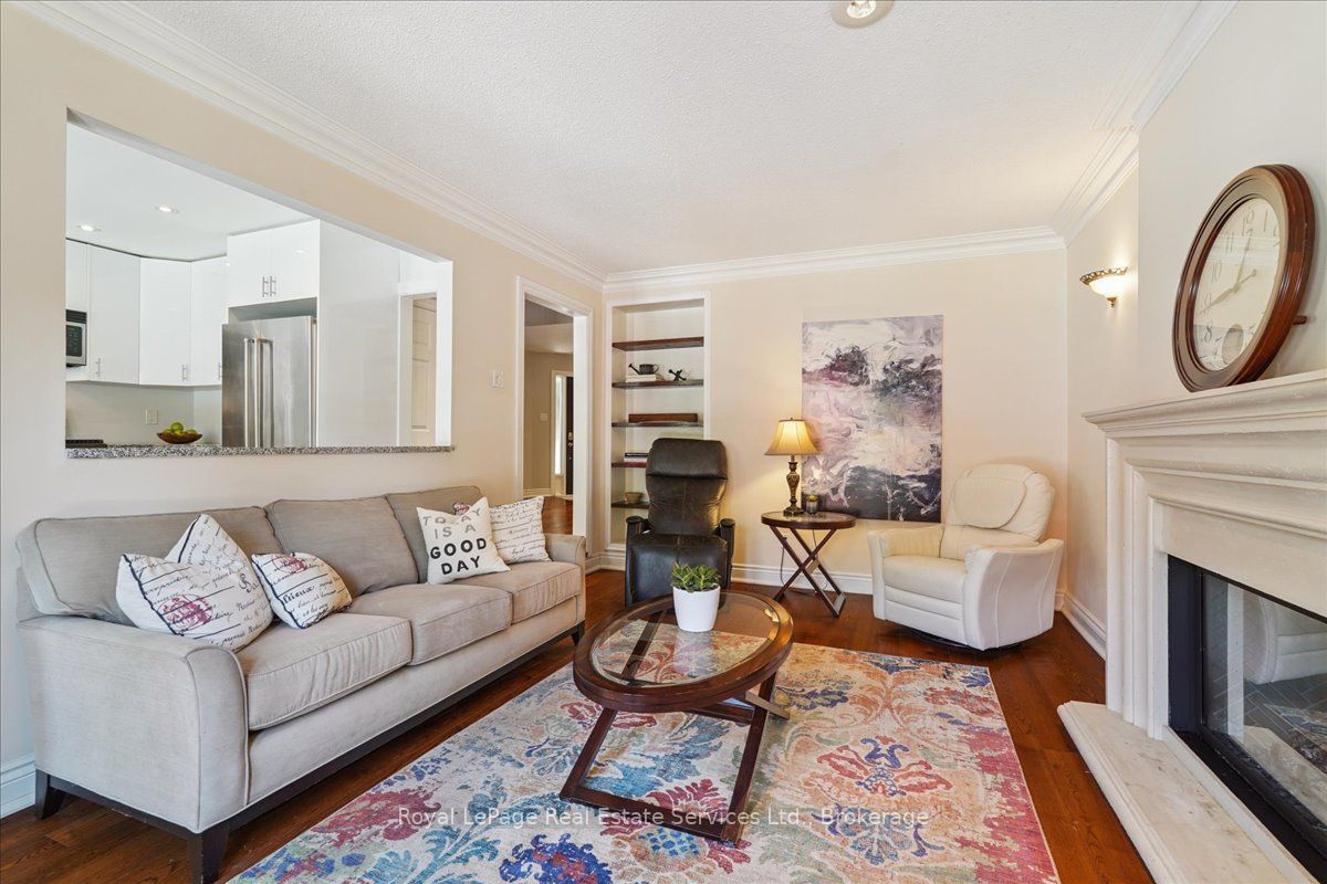 471 Deerhurst Drive Property Photo 19