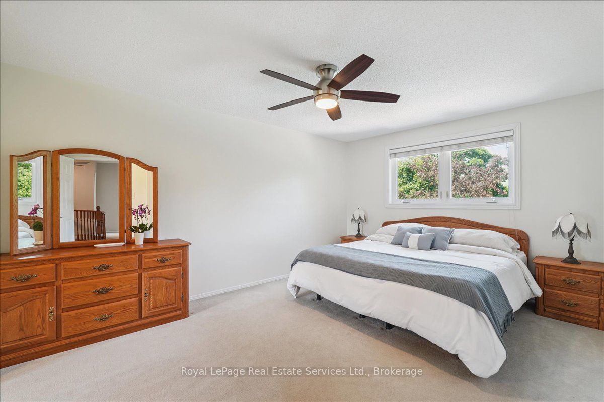 471 Deerhurst Drive Property Photo 23