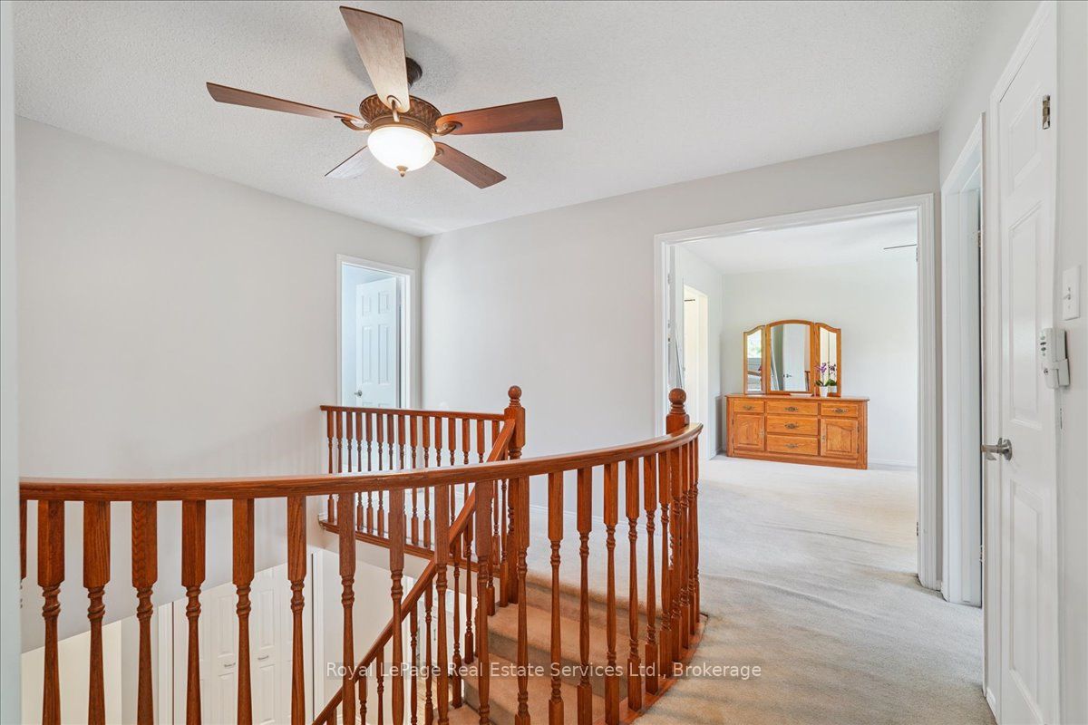 471 Deerhurst Drive Property Photo 29