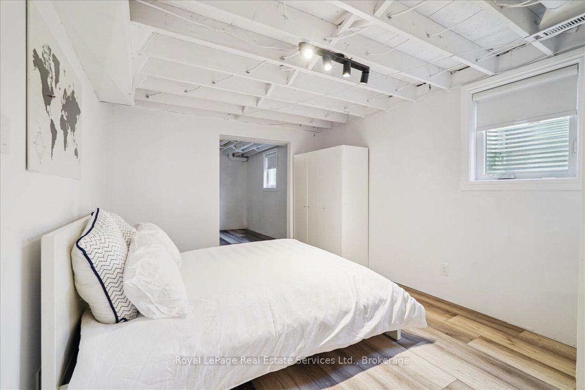 471 Deerhurst Drive Property Photo 36