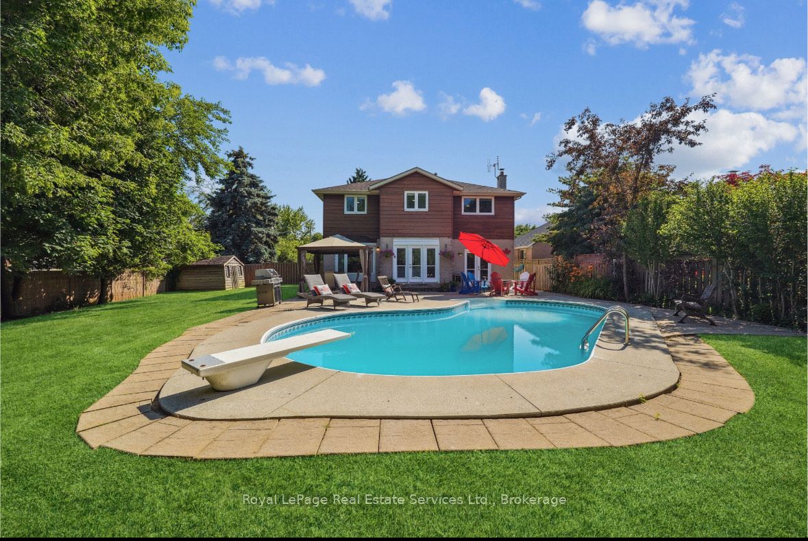 471 Deerhurst Drive Property Photo 40