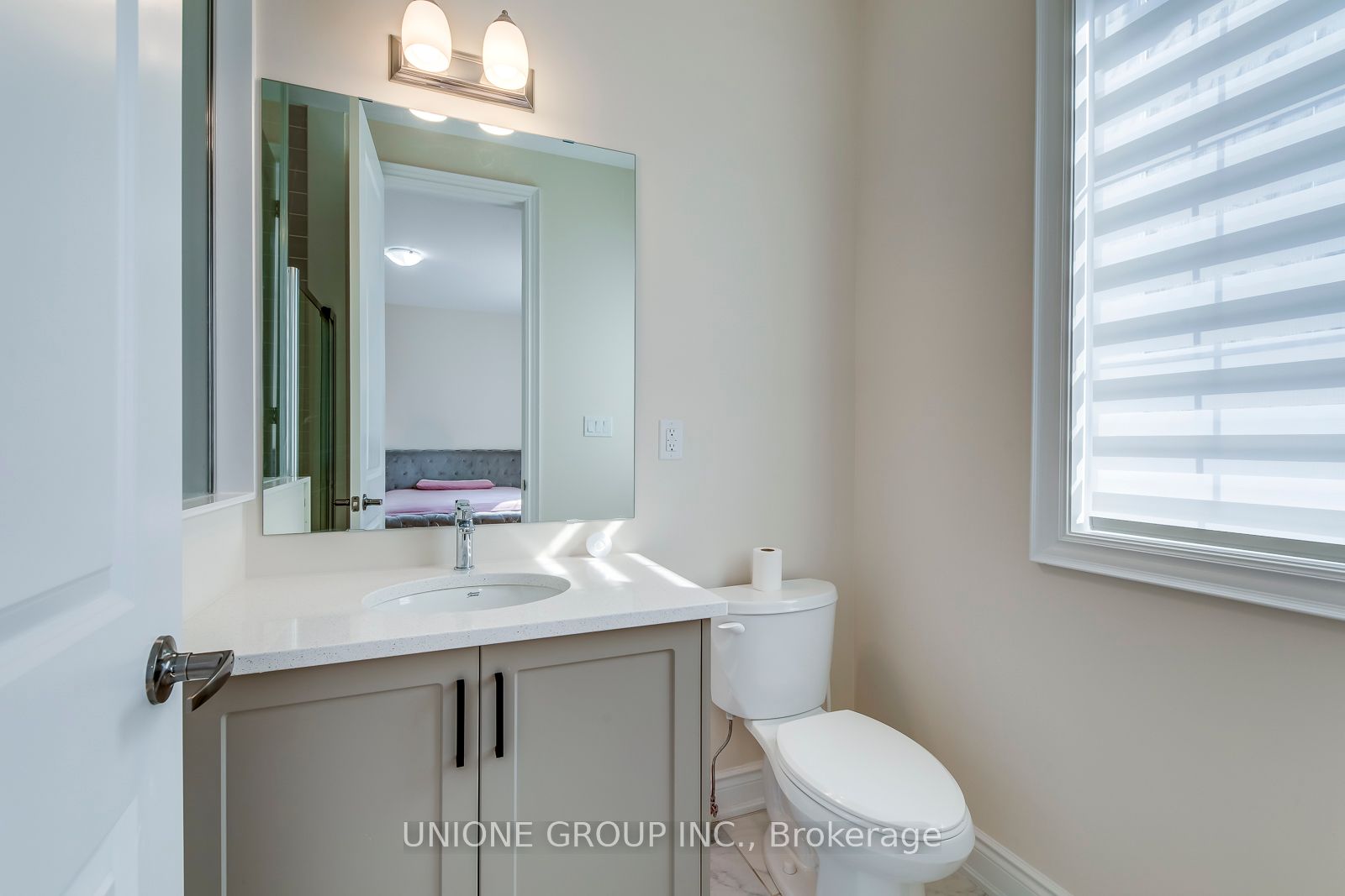 1243 Pondside Trail Property Photo 36
