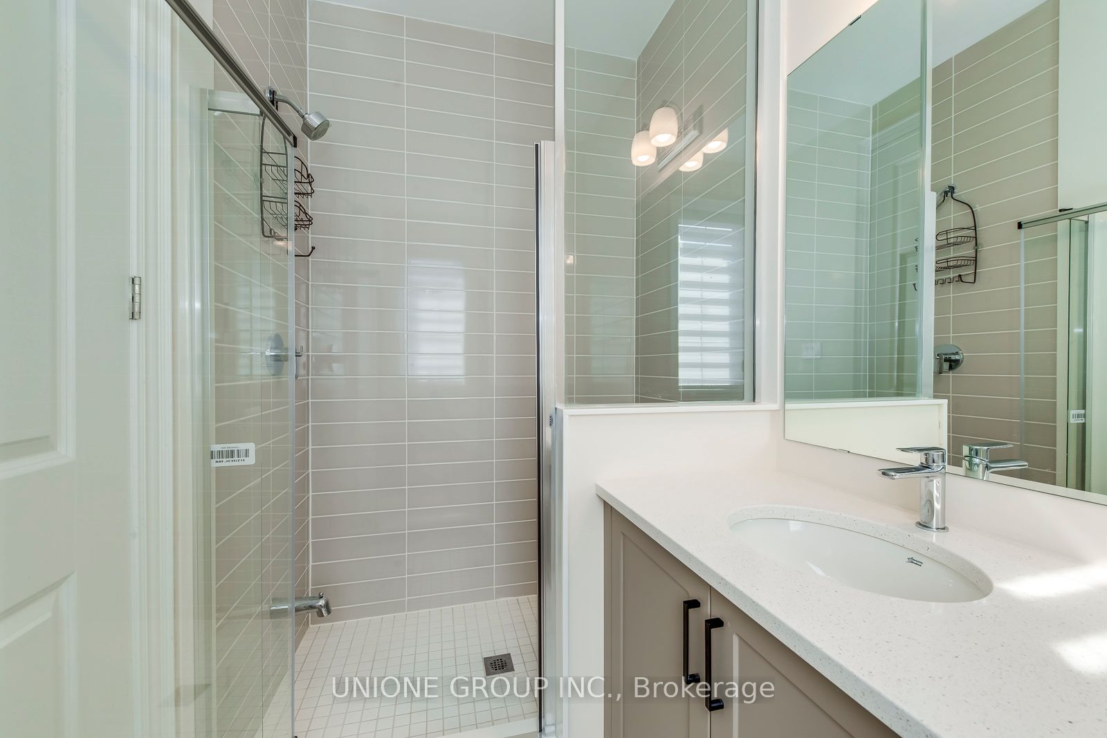 1243 Pondside Trail Property Photo 37