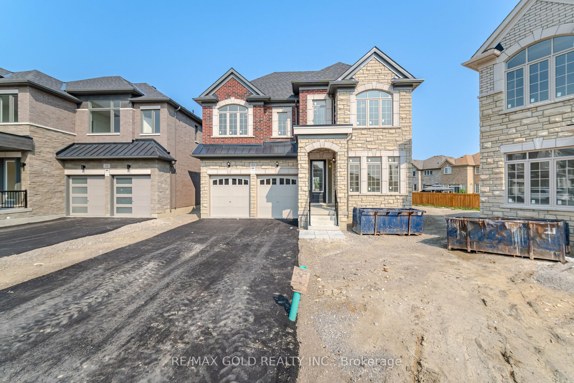 31 Dolomite Dr Property Photo 1