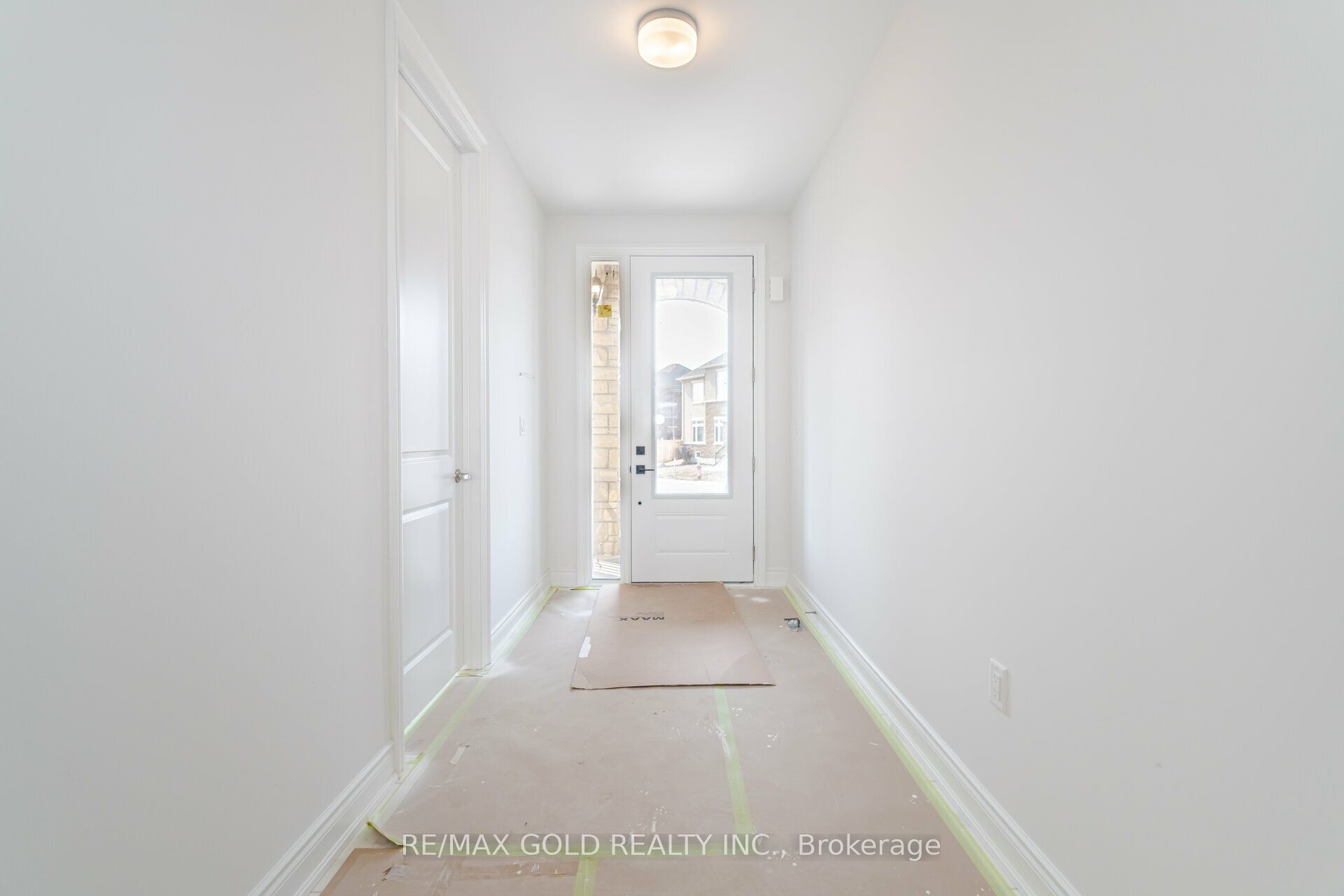 31 Dolomite Dr Property Photo 5