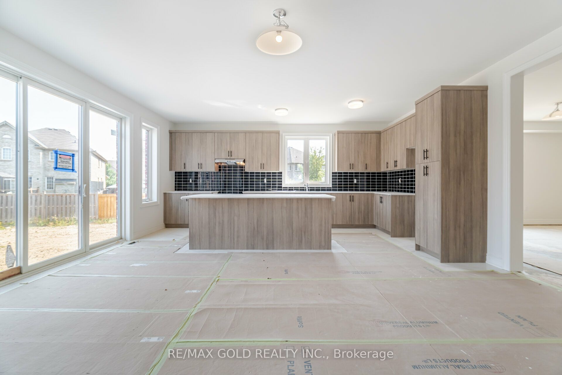 31 Dolomite Dr Property Photo 11