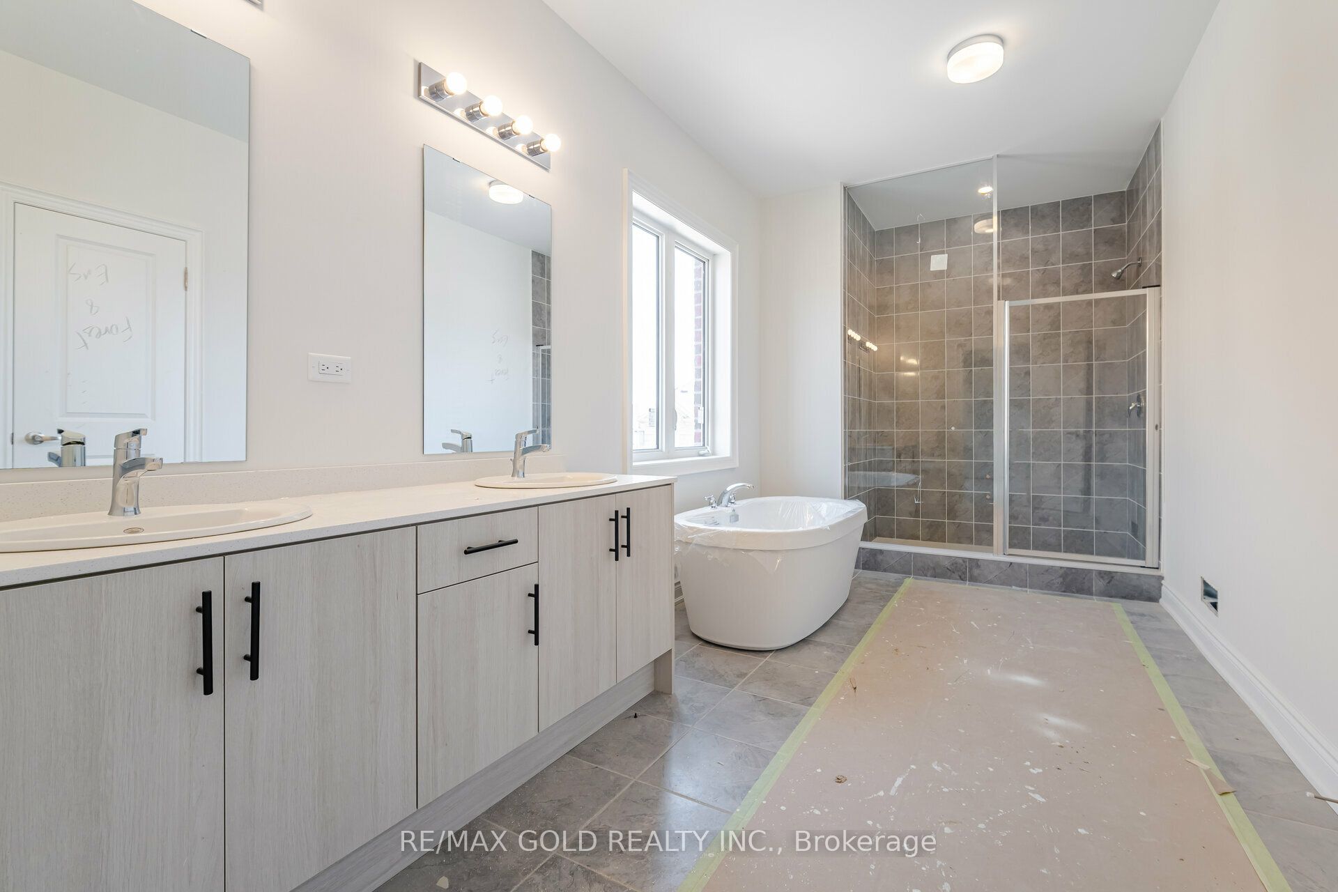 31 Dolomite Dr Property Photo 35
