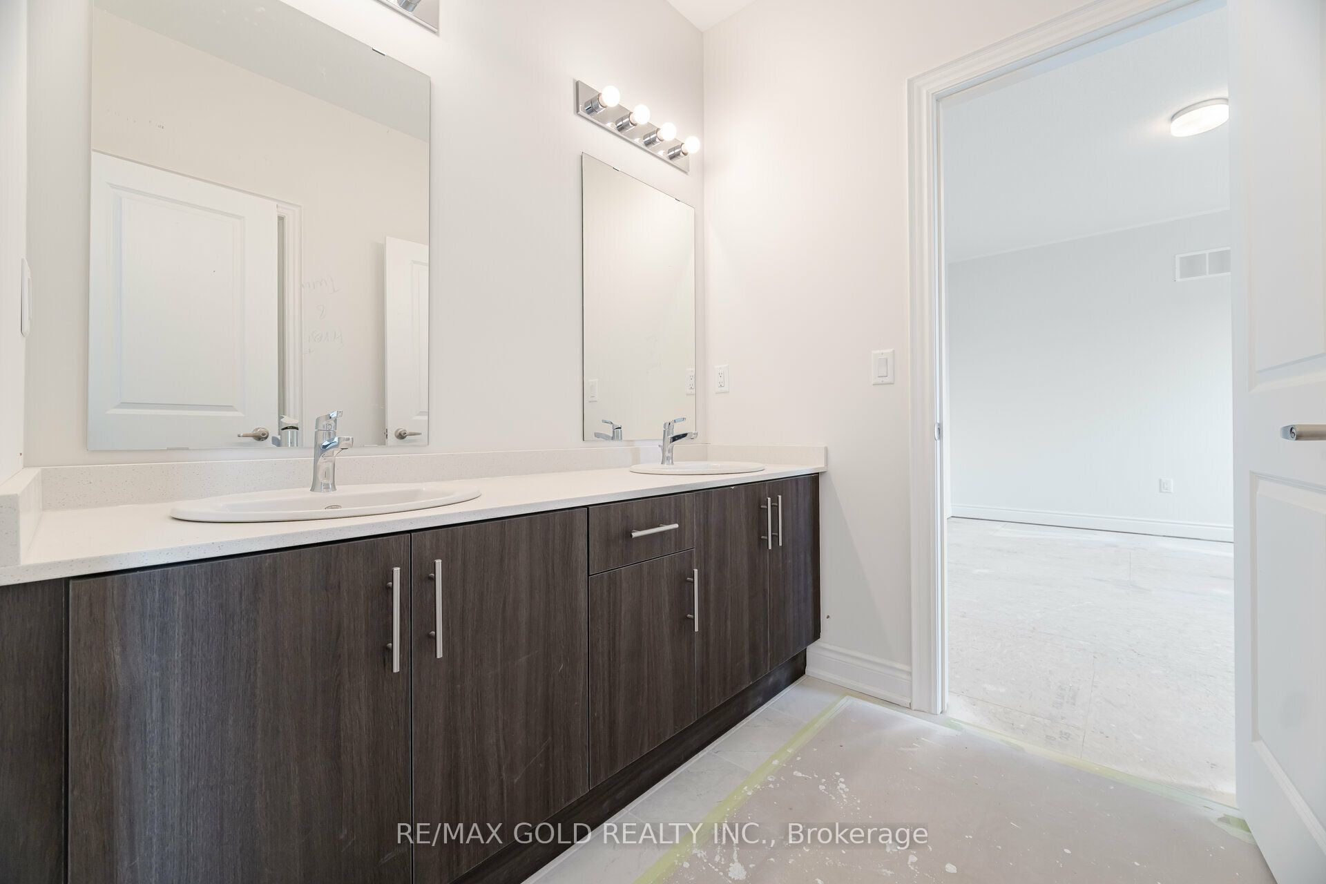 31 Dolomite Dr Property Photo 45
