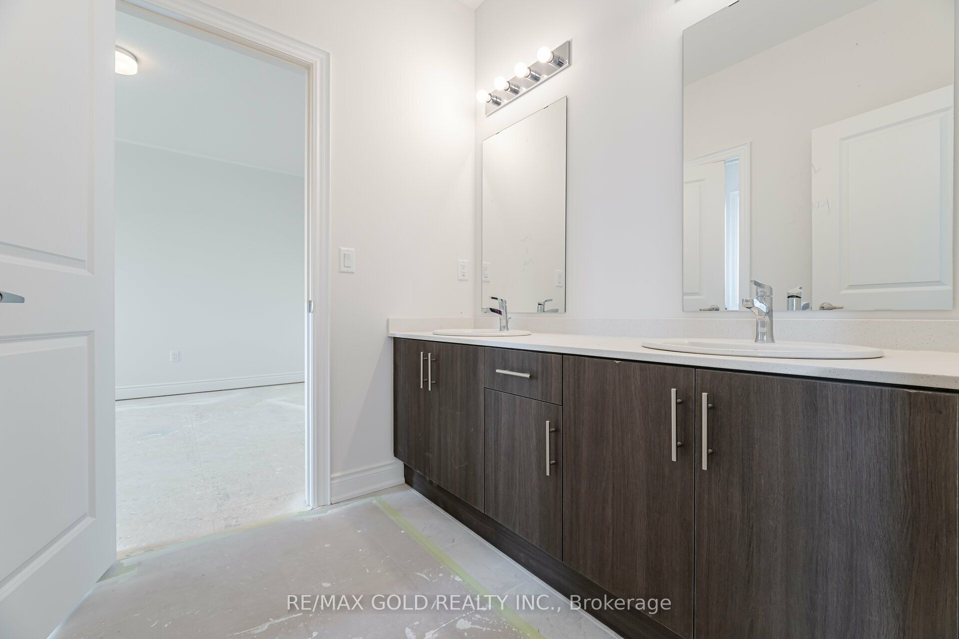 31 Dolomite Dr Property Photo 47
