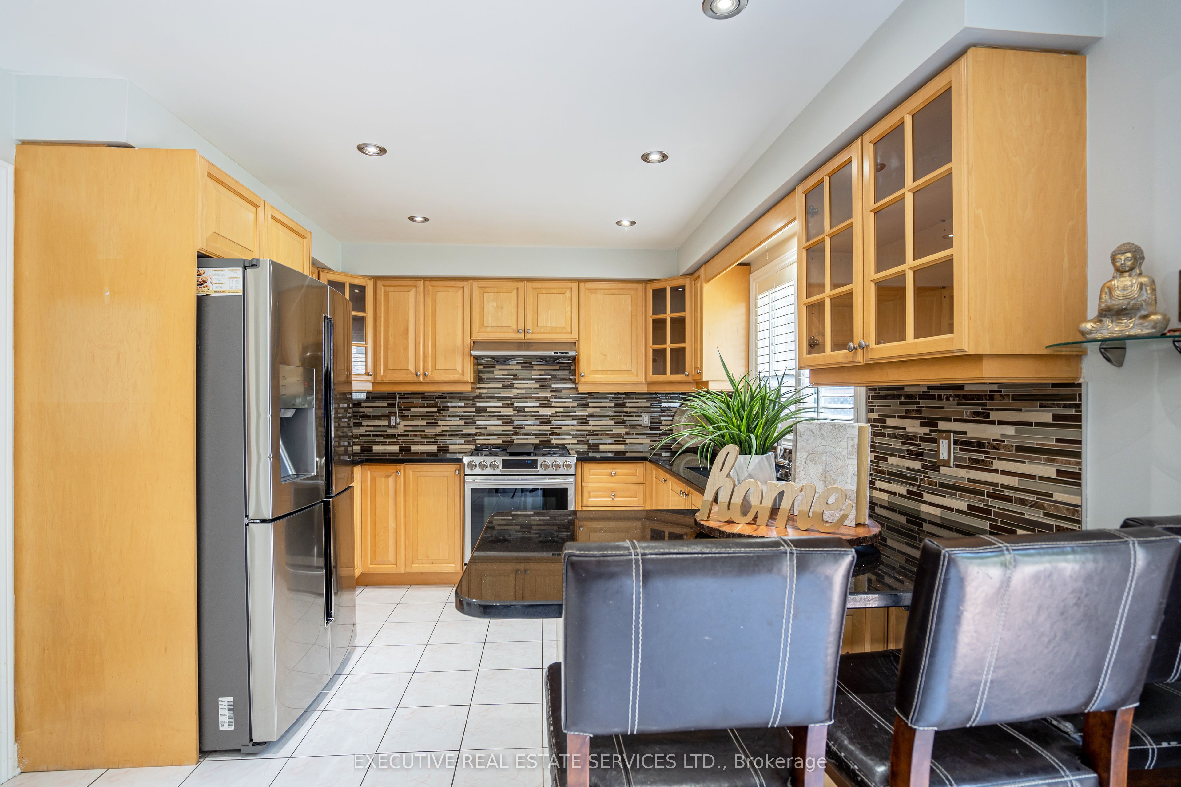 5880 Chorley Pl Property Photo 16