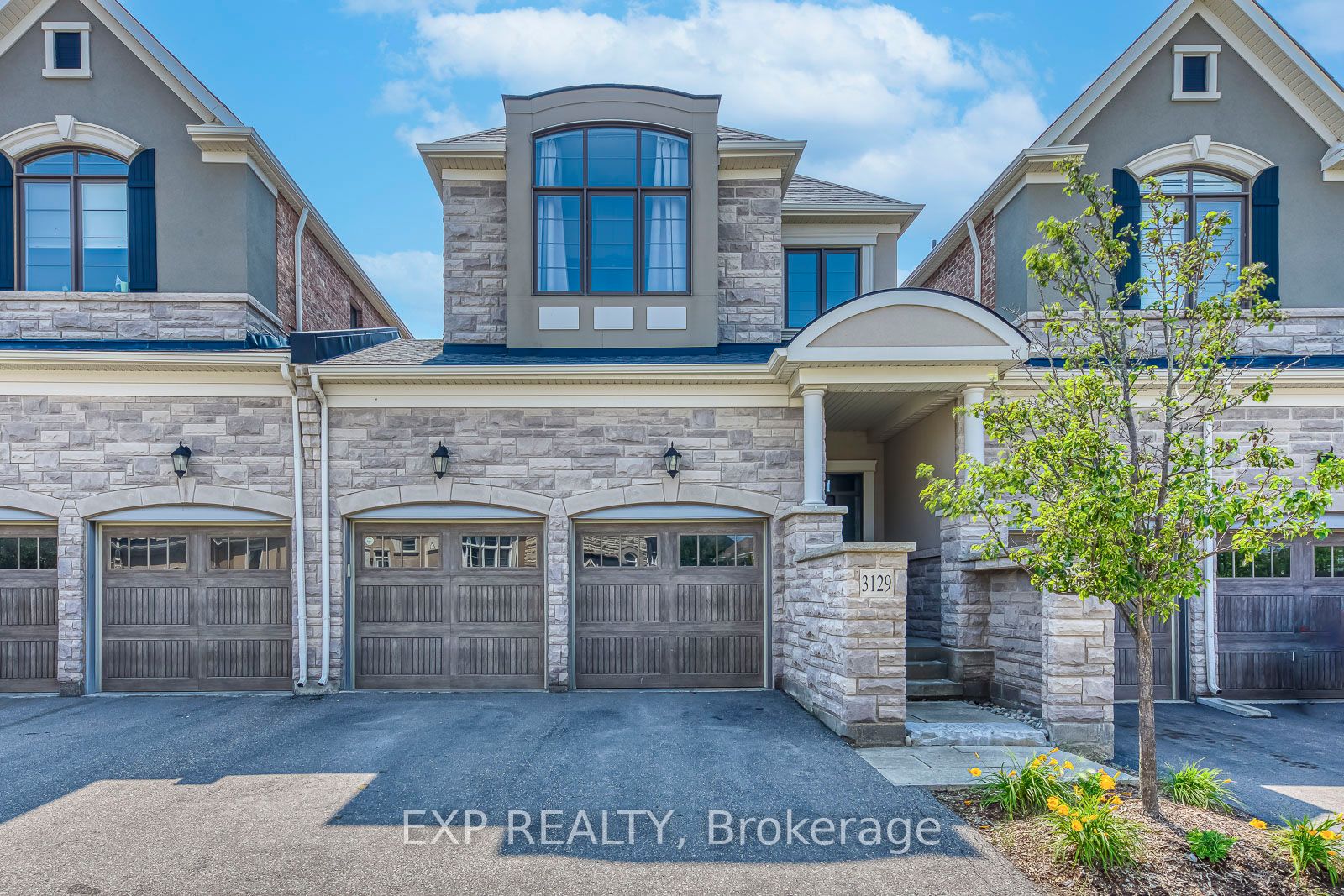 3129 Riverpath Common Property Photo 1