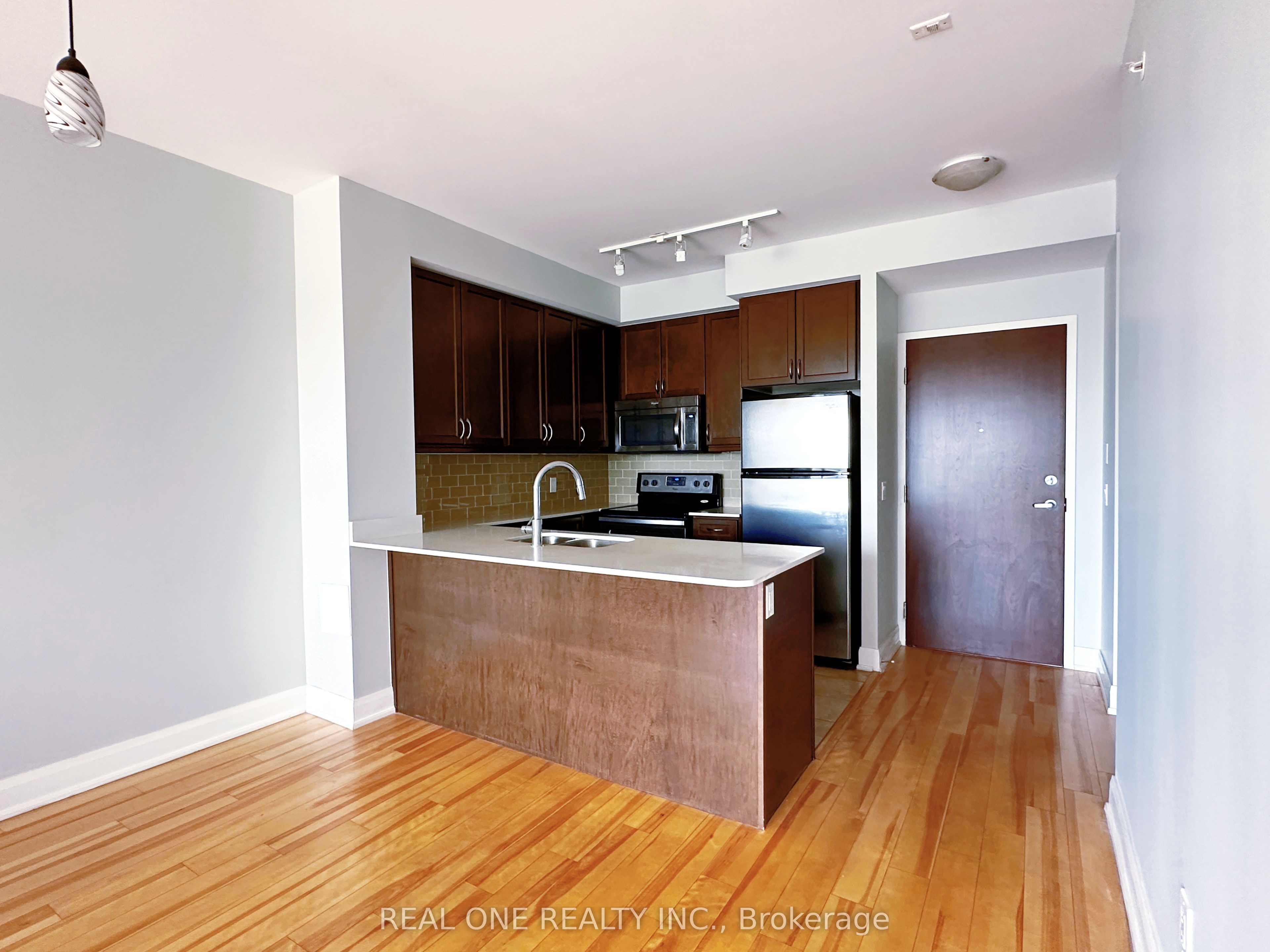 2480 Prince Michael Dr Property Photo 2