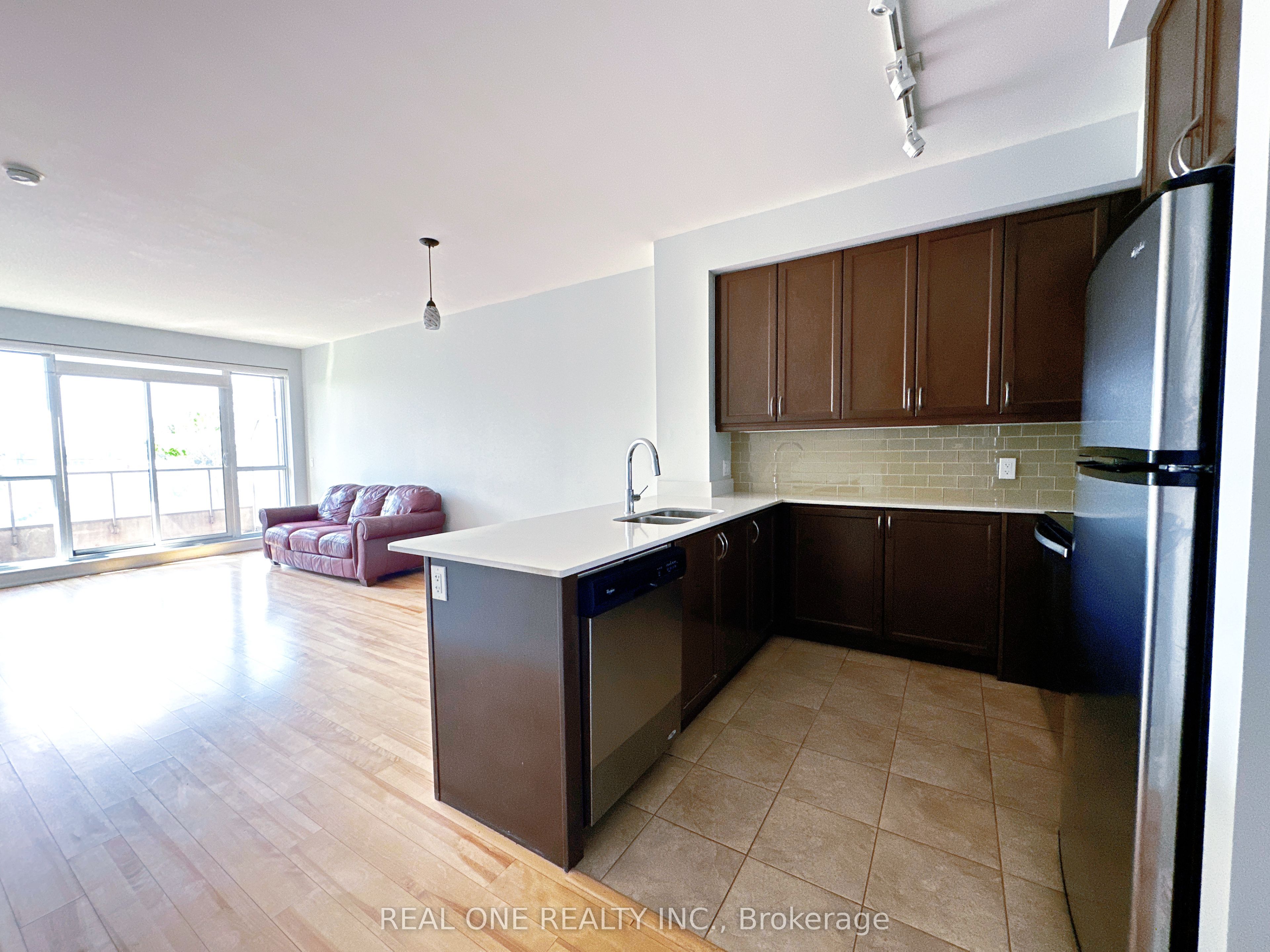 2480 Prince Michael Dr Property Photo 3