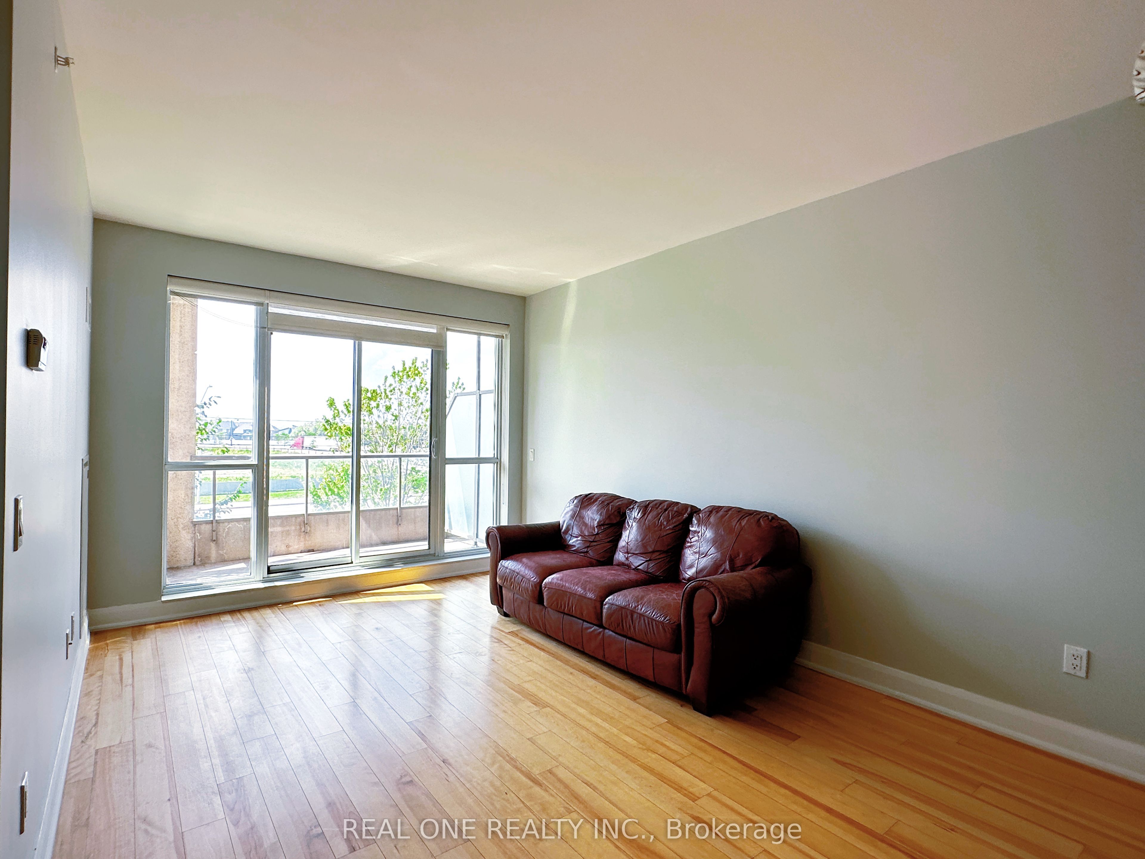 2480 Prince Michael Dr Property Photo 5
