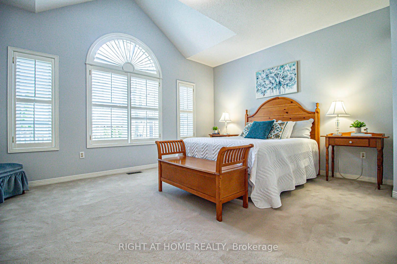 2156 Country Club Dr Property Photo 13