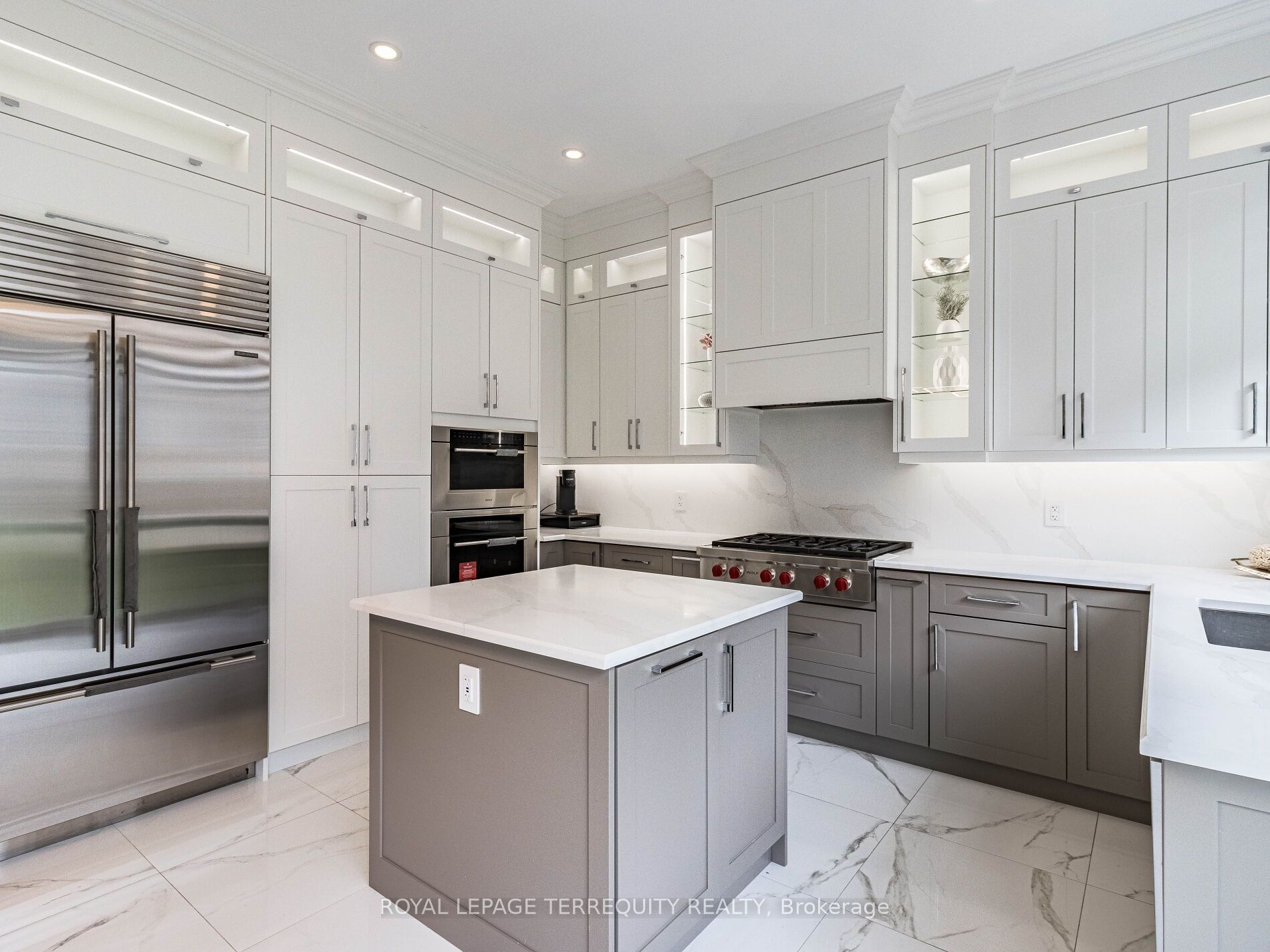 1386 Queens Plate Rd Property Photo 15