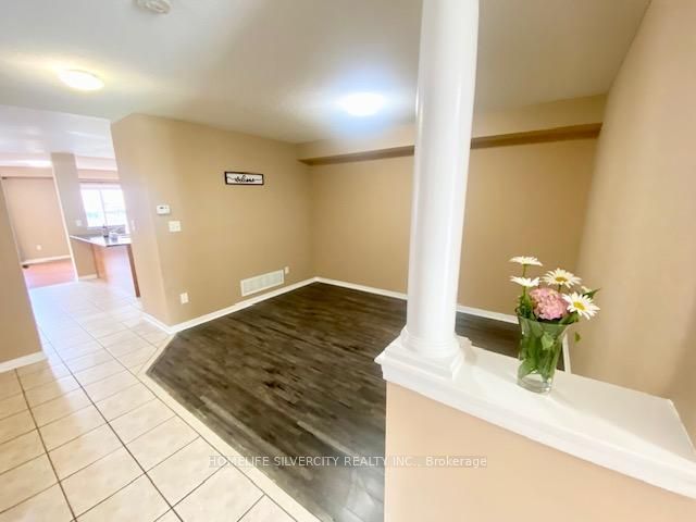 107 Cadillac Crescent Property Photo 2