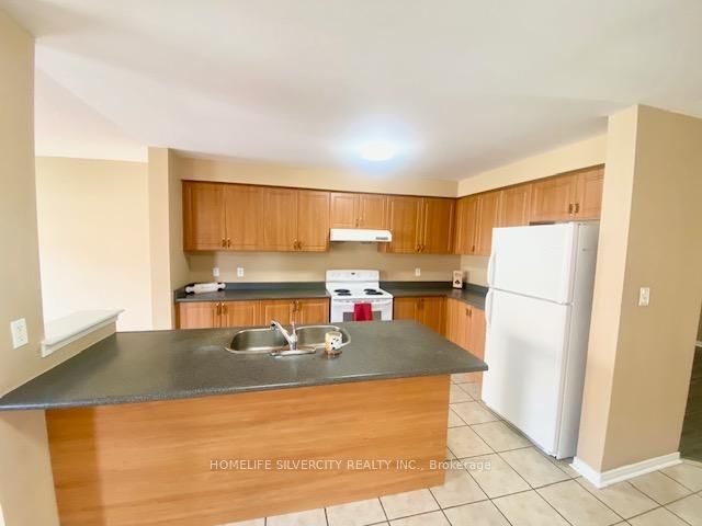 107 Cadillac Crescent Property Photo 4