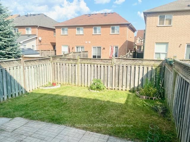 107 Cadillac Crescent Property Photo 7