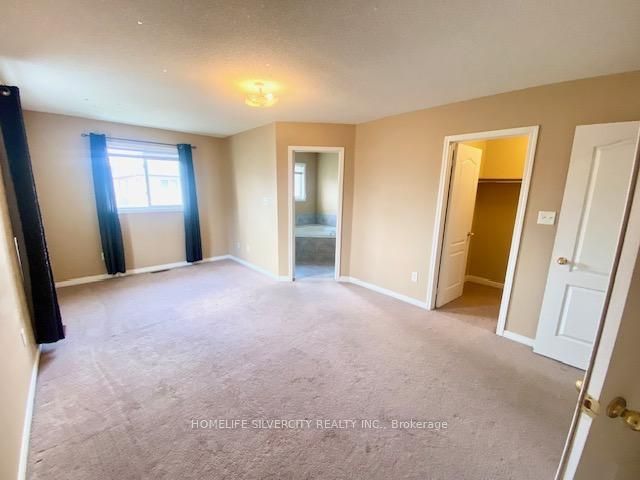107 Cadillac Crescent Property Photo 8