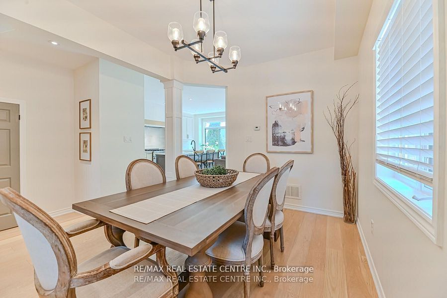 2498 Longridge Crescent Property Photo 9