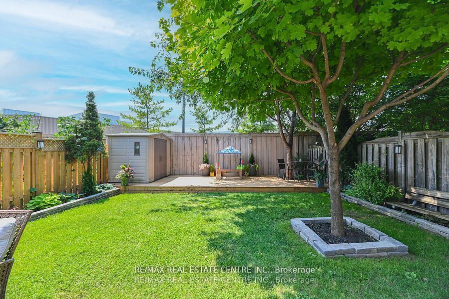 2498 Longridge Crescent Property Photo 38