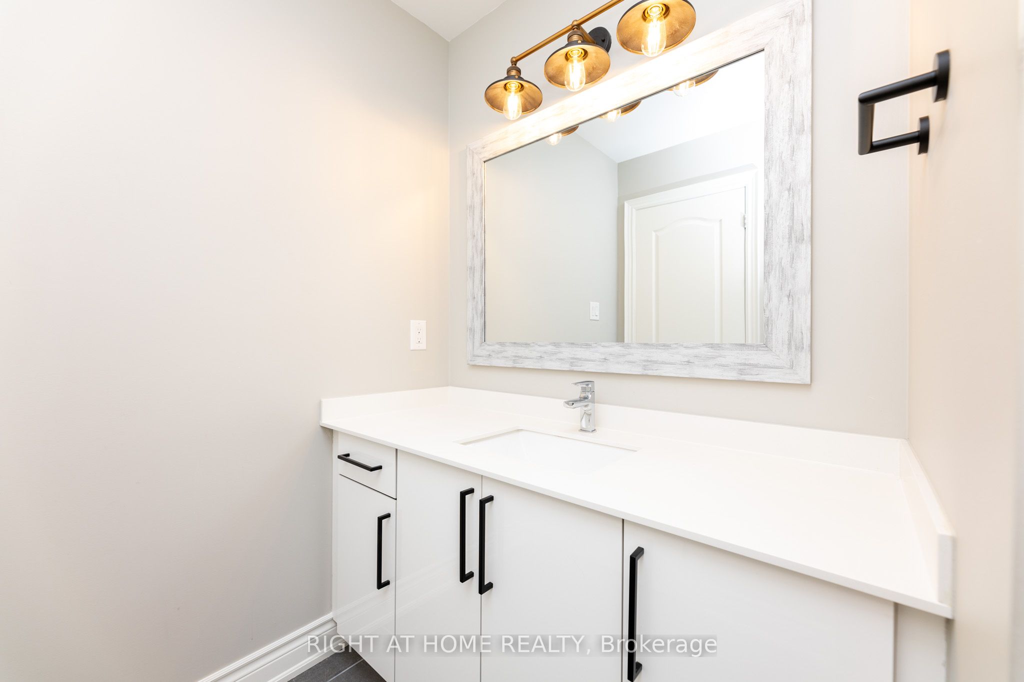 1235 Mcphedran Pt Property Photo 33