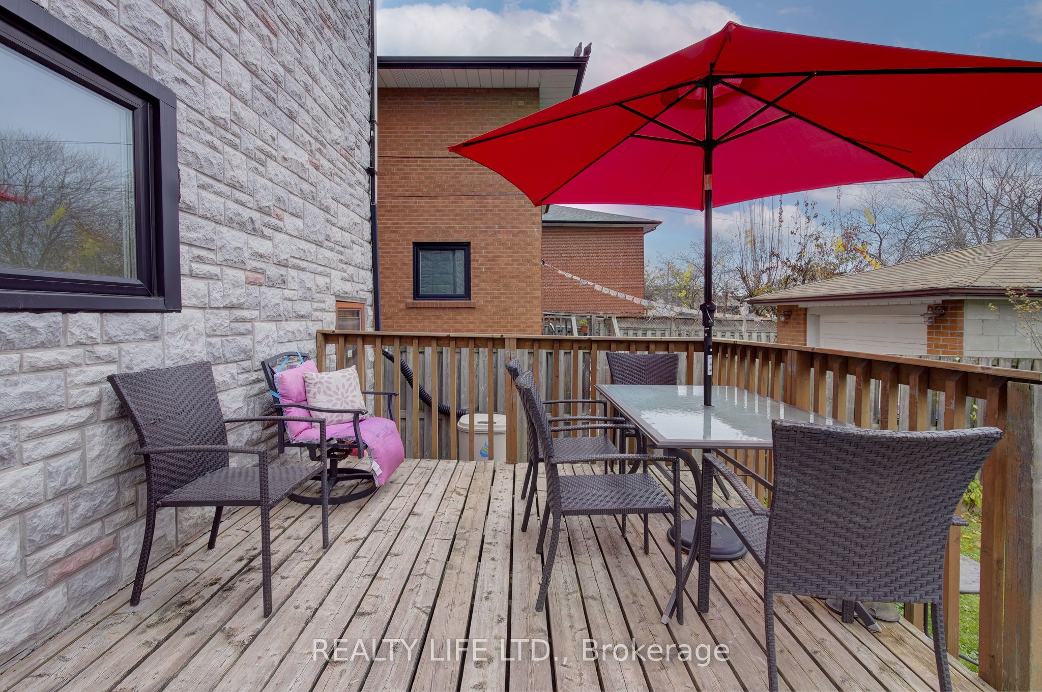 293 Melrose Street Property Photo 27