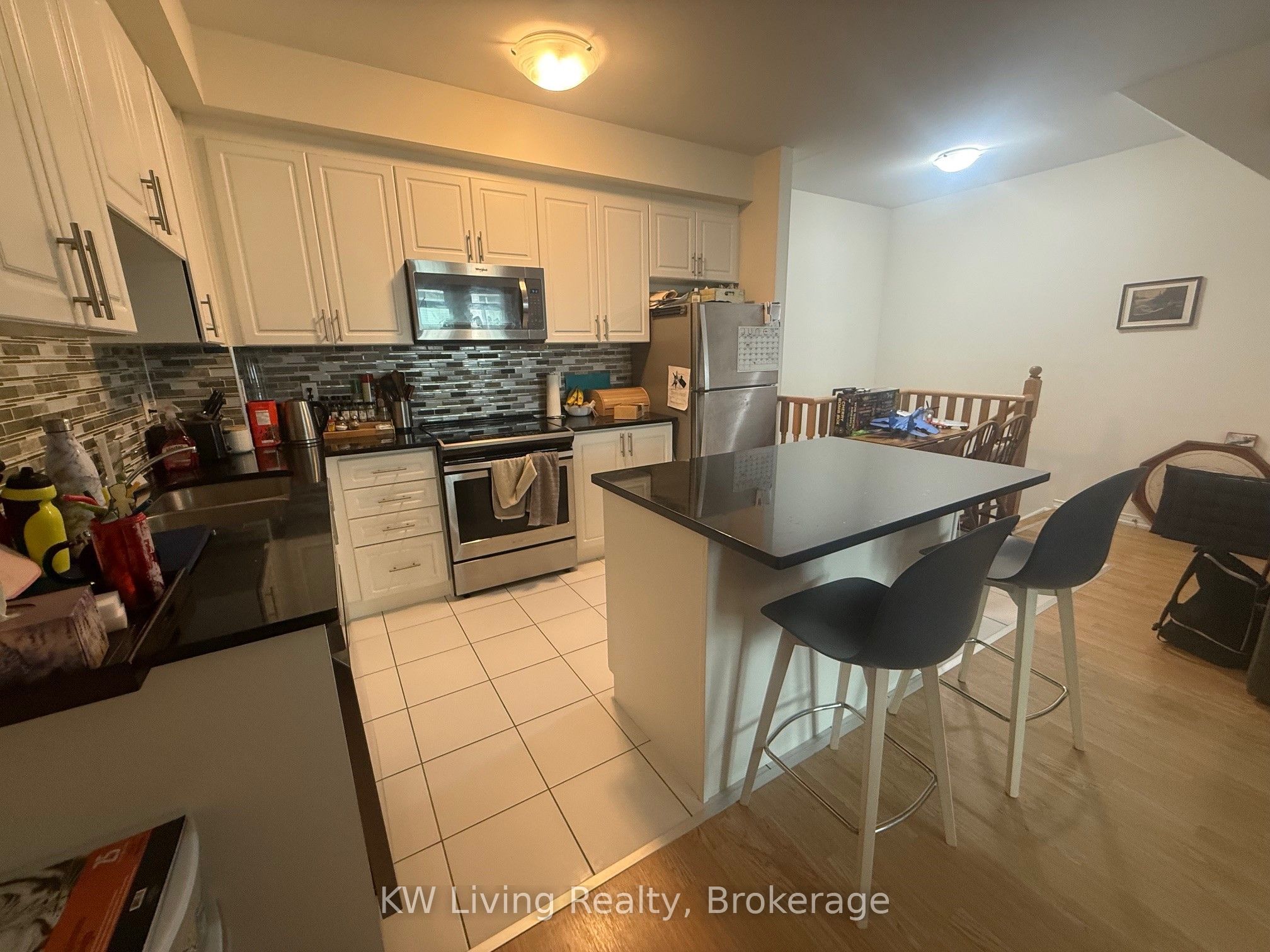 #125 - 19 Applewood Lane Property Photo 5