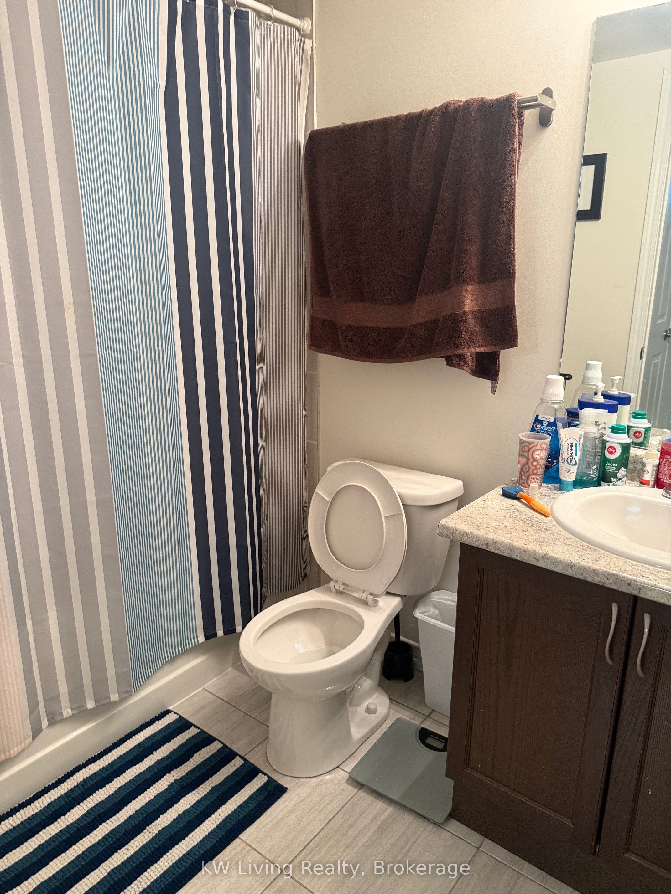 #125 - 19 Applewood Lane Property Photo 9