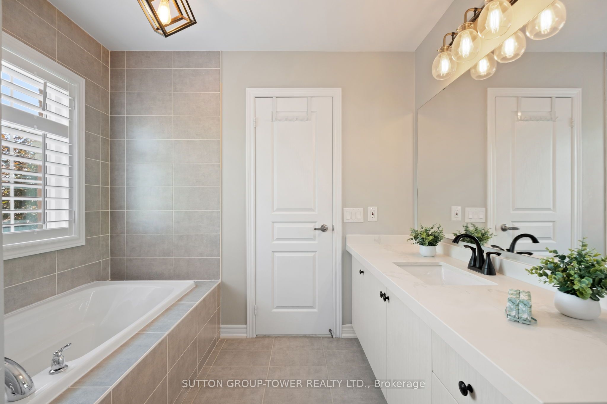21 Fieldstone Lane Avenue Property Photo 28