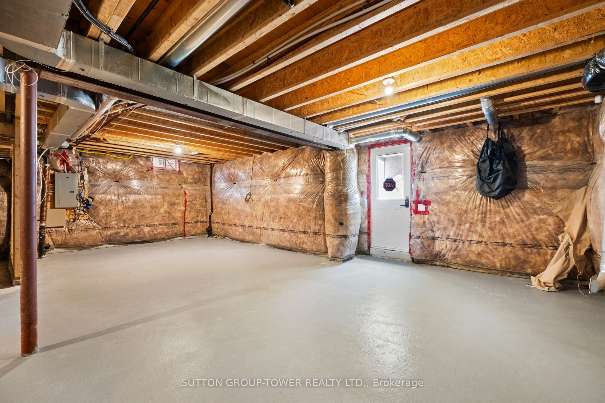 21 Fieldstone Lane Avenue Property Photo 33