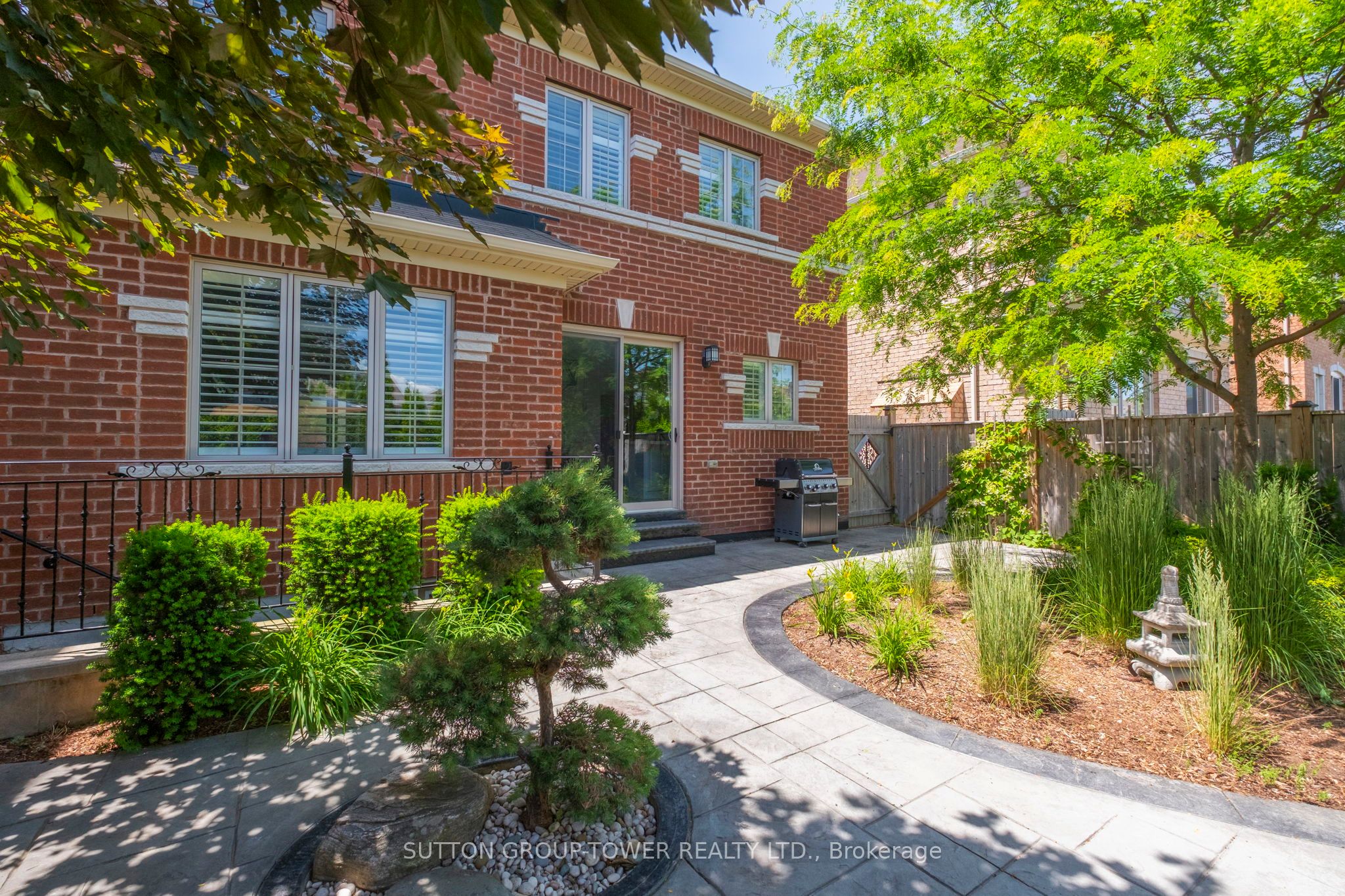 21 Fieldstone Lane Avenue Property Photo 45