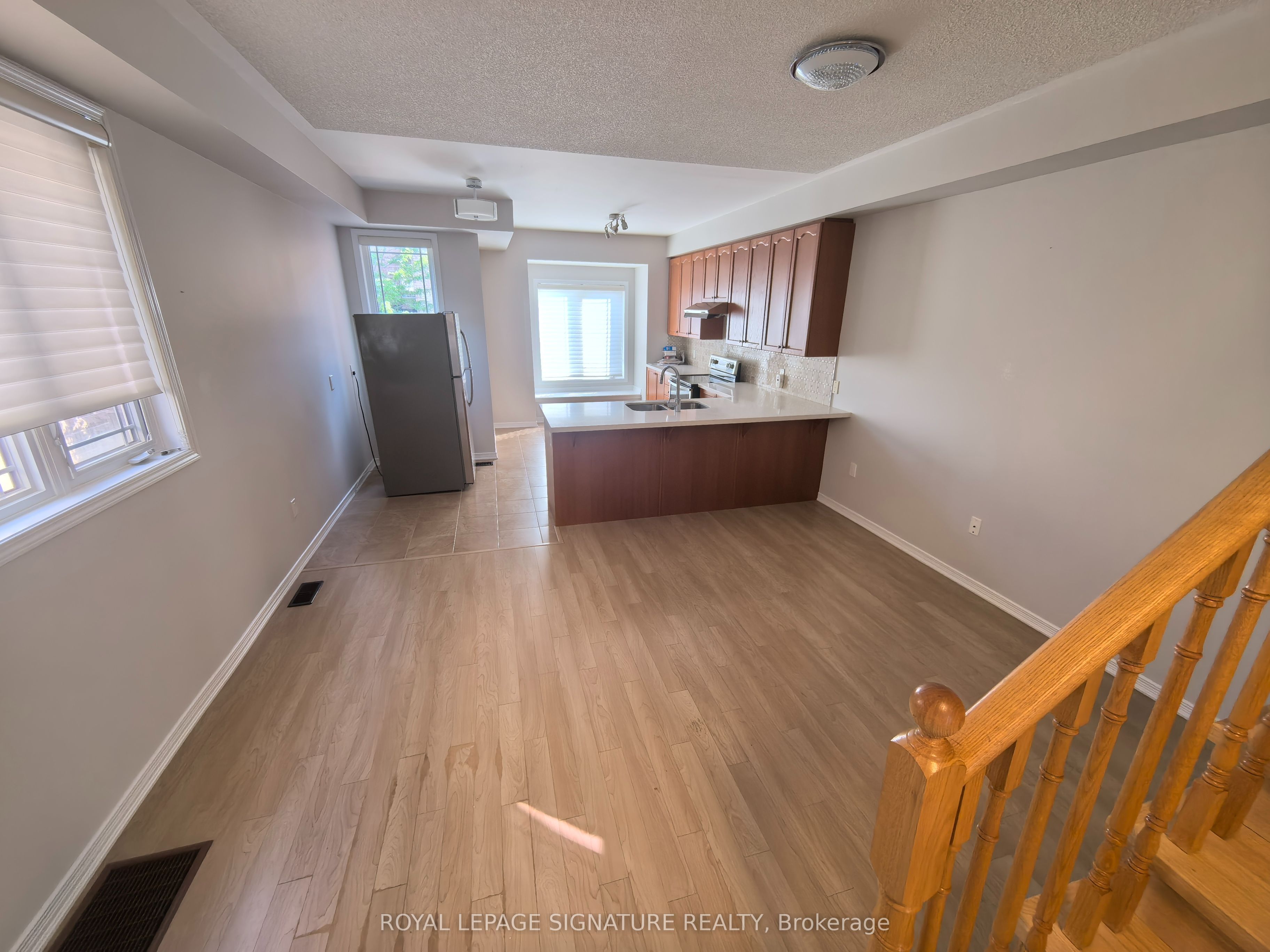 6625 Falconer Dr Property Photo 5