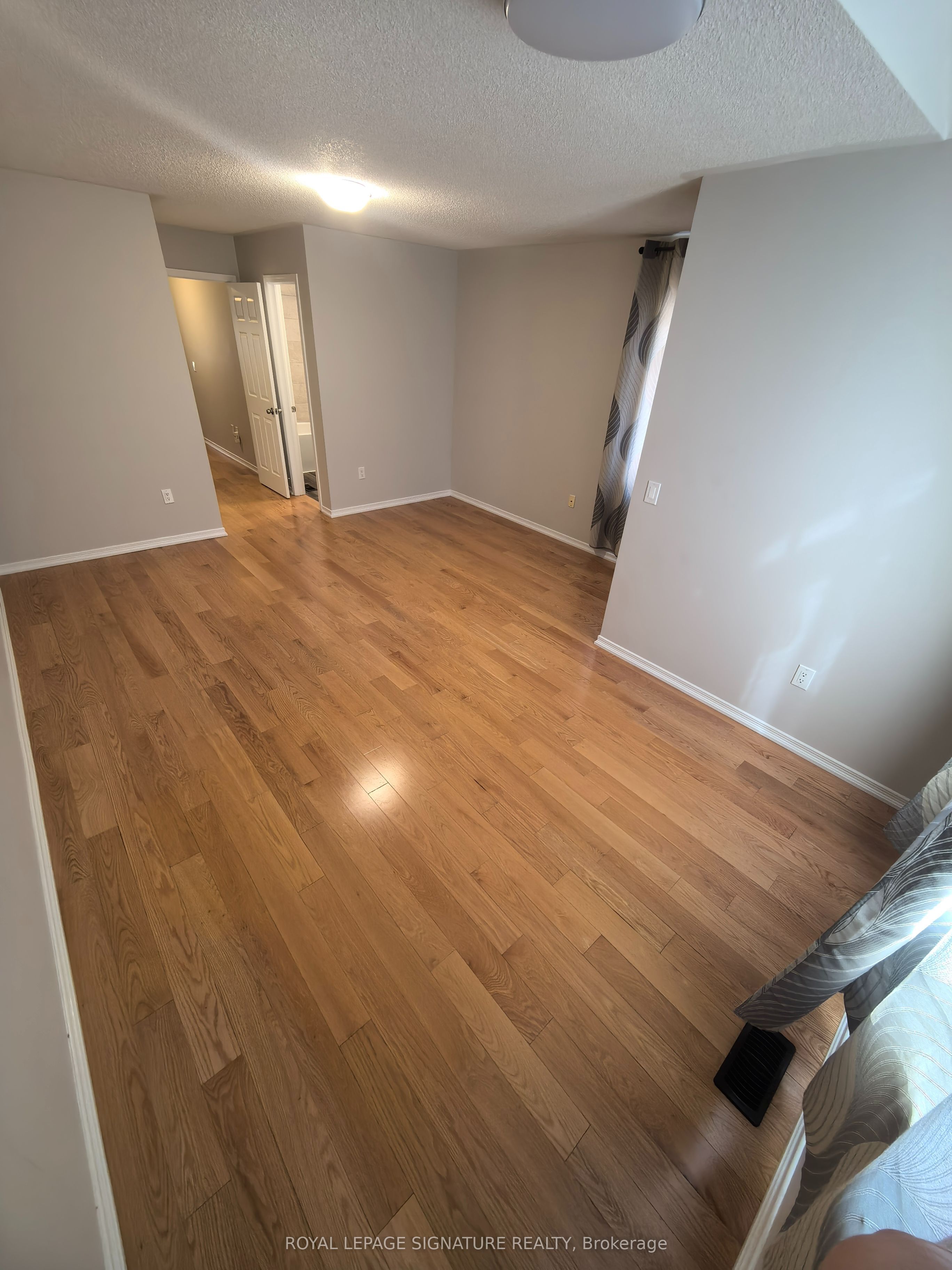 6625 Falconer Dr Property Photo 16