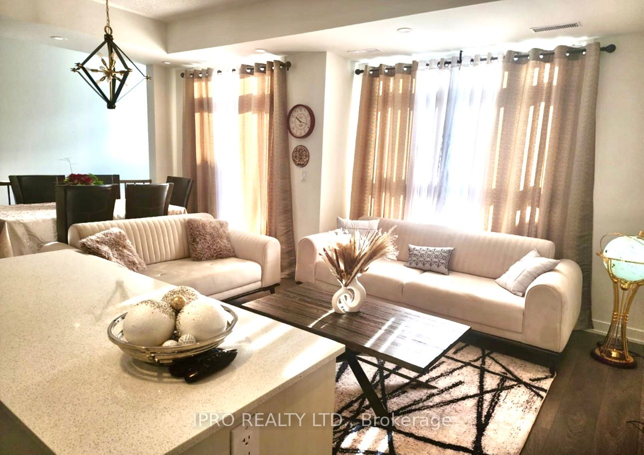 #203 - 150 Canon Jackson Drive Property Photo 6