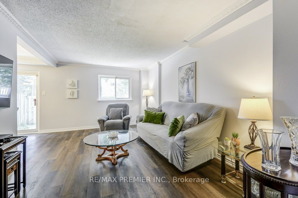 #81 - 2670 Battleford Road Property Photo 6