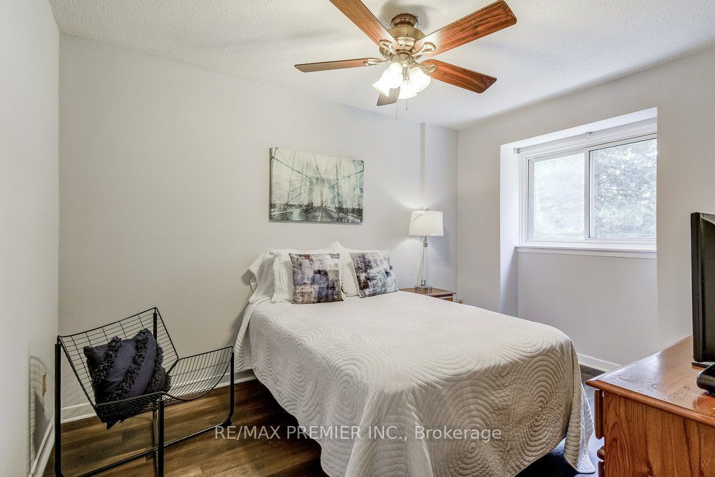 #81 - 2670 Battleford Road Property Photo 18